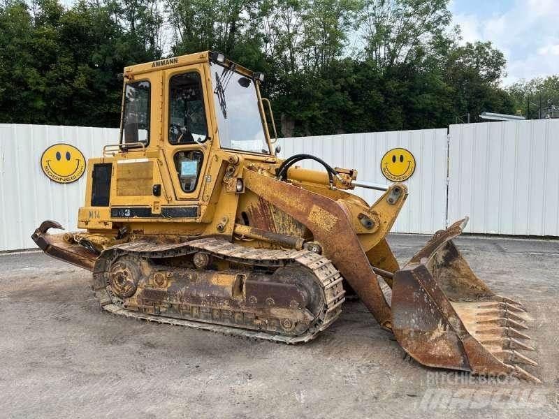 CAT 943 Lánctalpas homlokrakodók