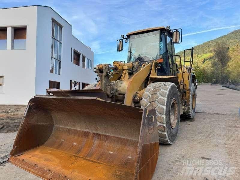 CAT 950G Gumikerekes homlokrakodók