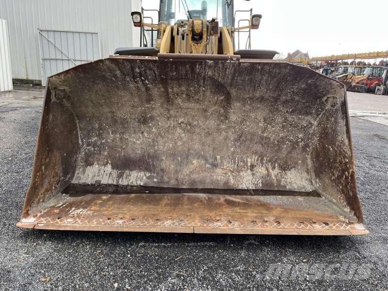 CAT 962G Gumikerekes homlokrakodók