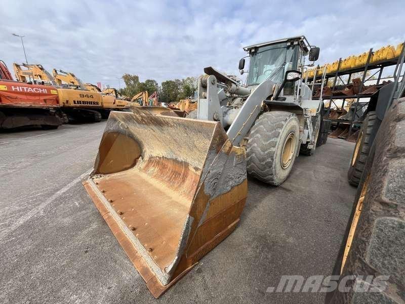 CAT 962K Gumikerekes homlokrakodók