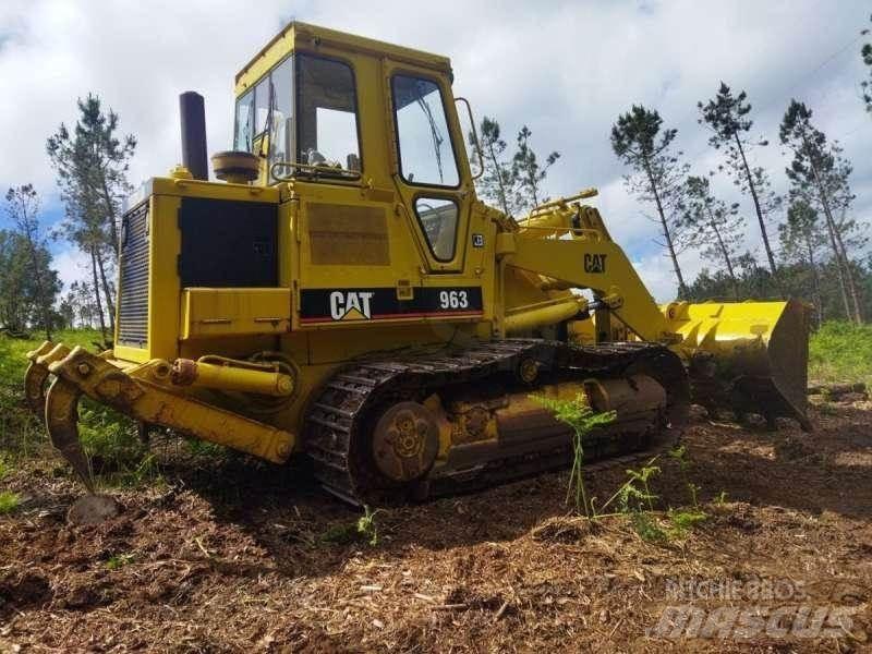 CAT 963 Lánctalpas homlokrakodók