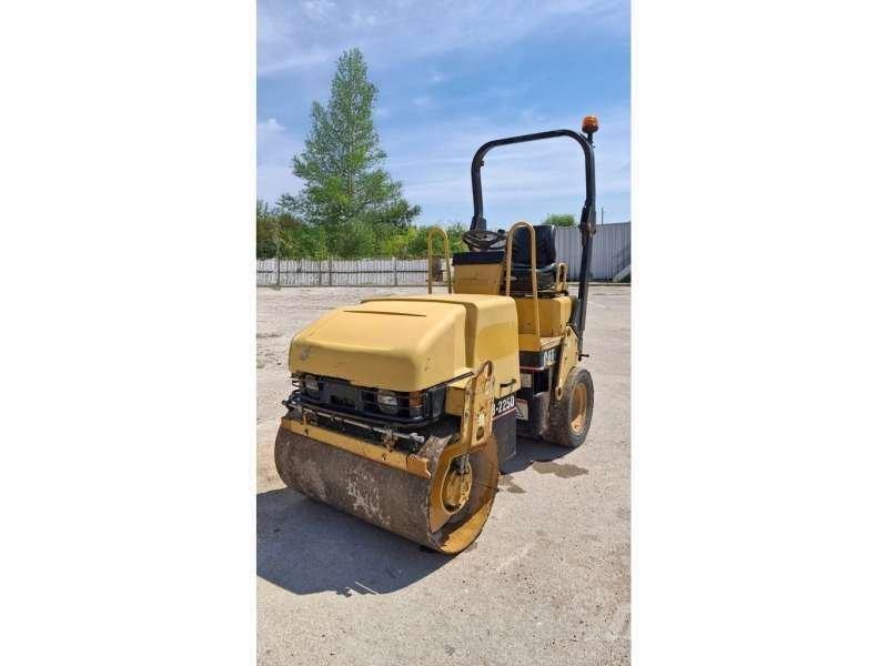 CAT CB225D Talajtömörítő gépek