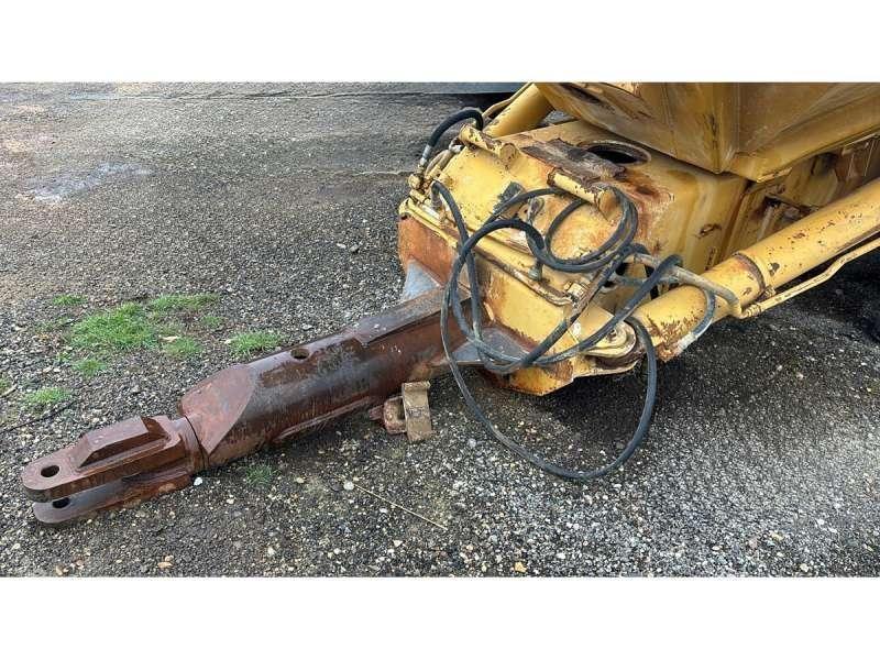 CAT D250B Billenő pótkocsik