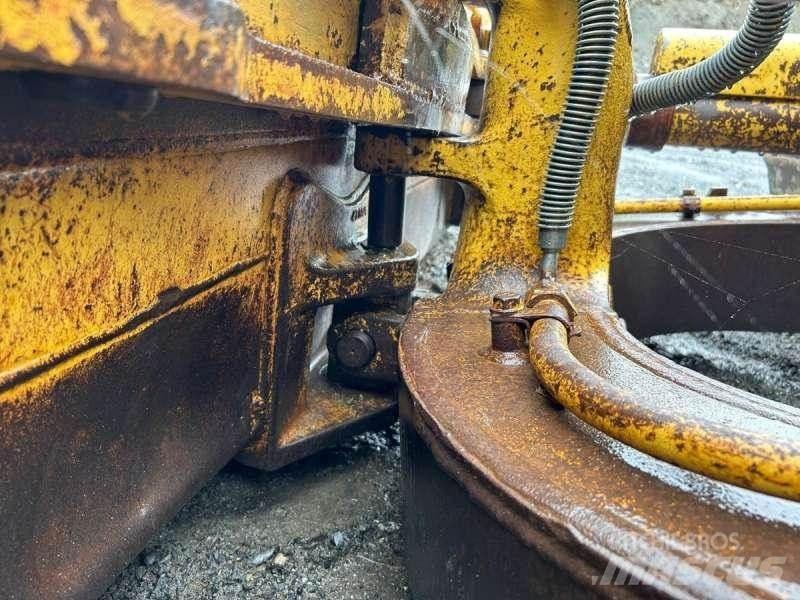 CAT D4H LGP lánctalpas dózerek