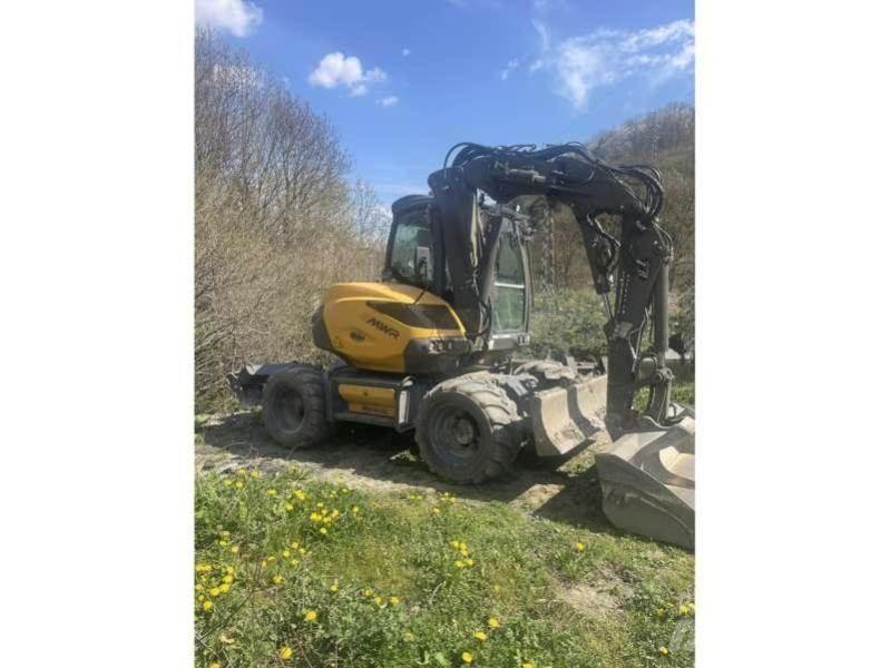 Mecalac 9MWR Gumikerekes kotrók