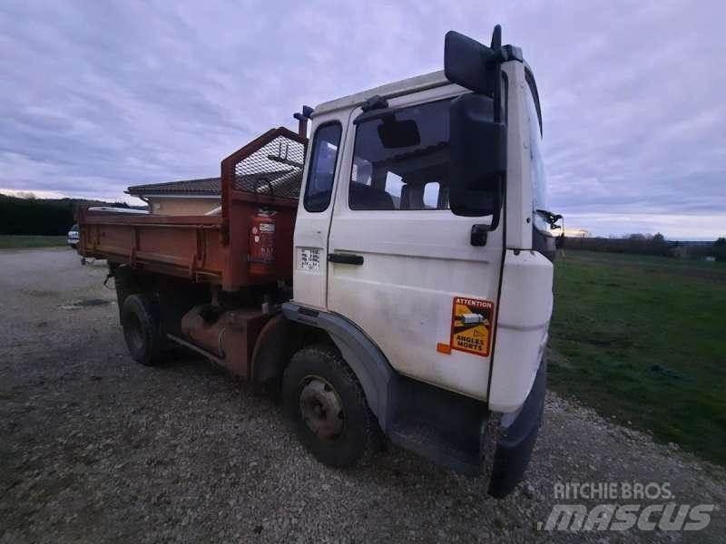 Renault 4X2 Billenő teherautók