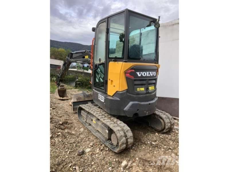 Volvo ECR25D Mini kotrók < 7t