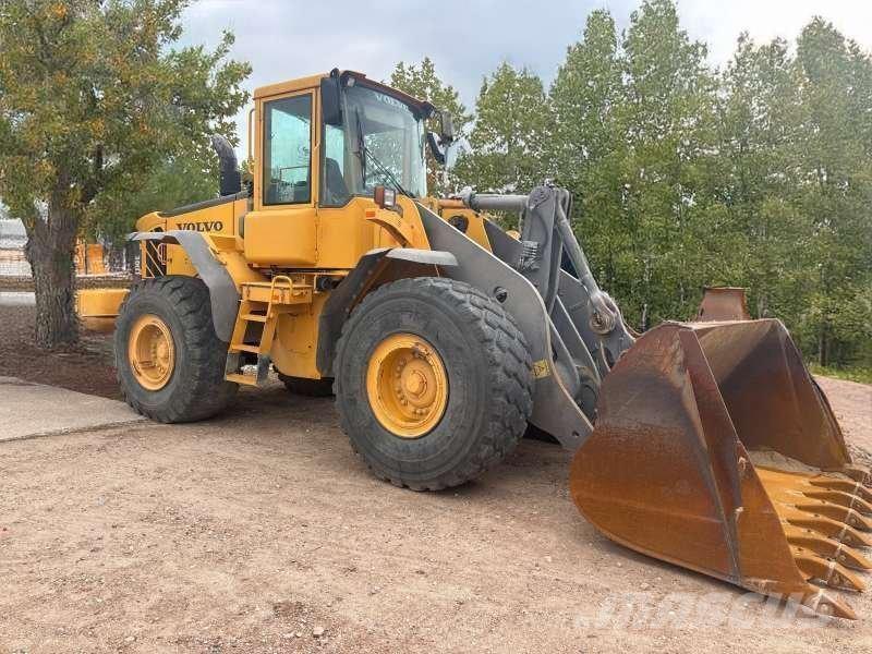 Volvo L110E Gumikerekes homlokrakodók