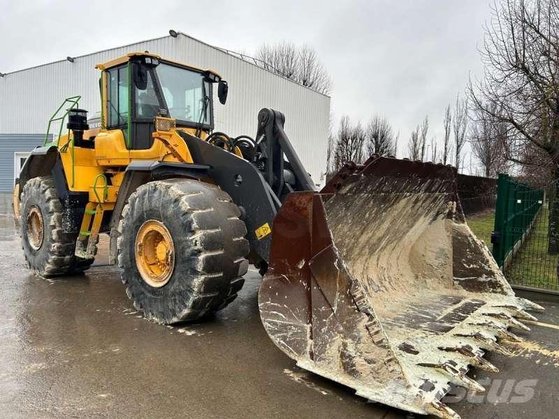 Volvo L220H Gumikerekes homlokrakodók