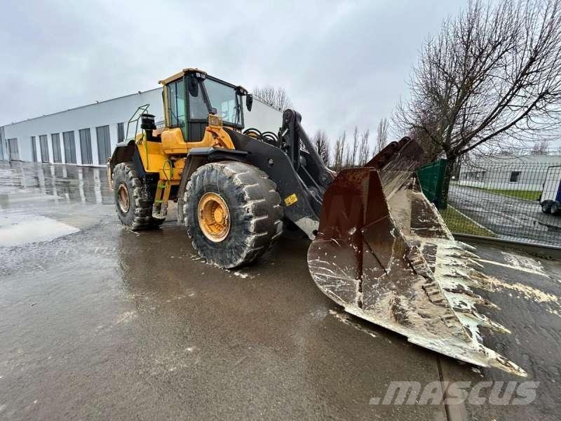 Volvo L220H Gumikerekes homlokrakodók