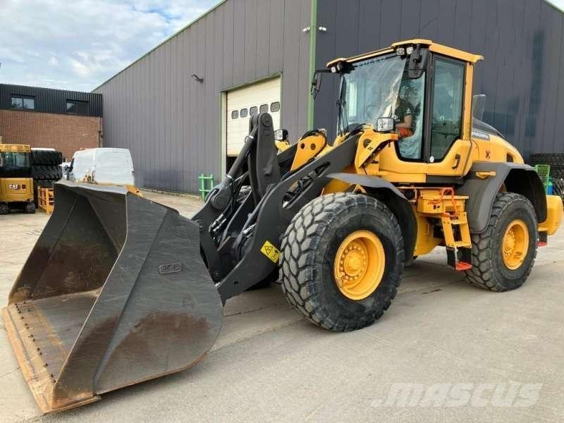 Volvo L90H Gumikerekes homlokrakodók