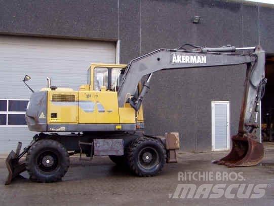Åkerman EW150 Gumikerekes kotrók