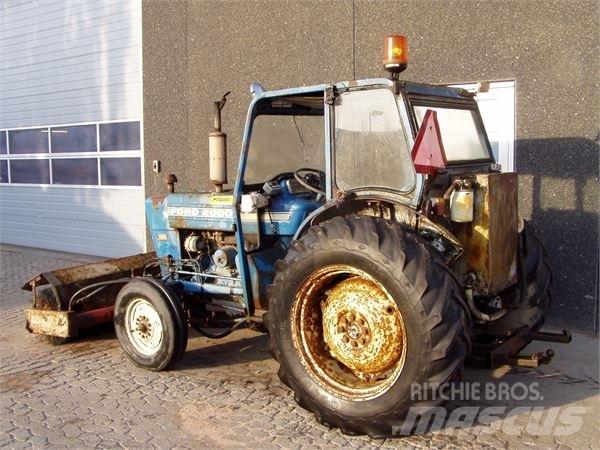 Ford 2000 Traktorok