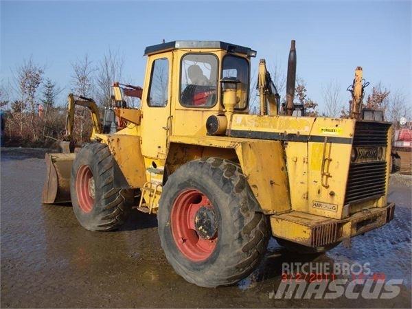 Hanomag 44C Gumikerekes homlokrakodók