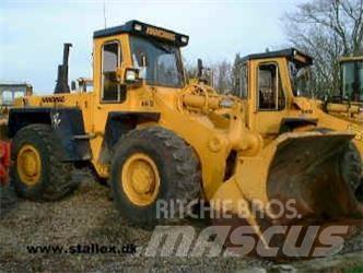 Hanomag 44D Gumikerekes homlokrakodók