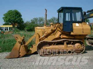 Komatsu D53S Lánctalpas homlokrakodók
