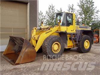 Komatsu WA420-3H Gumikerekes homlokrakodók