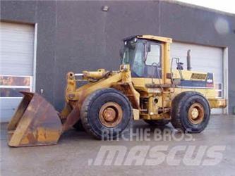 Komatsu WA450-1 Gumikerekes homlokrakodók