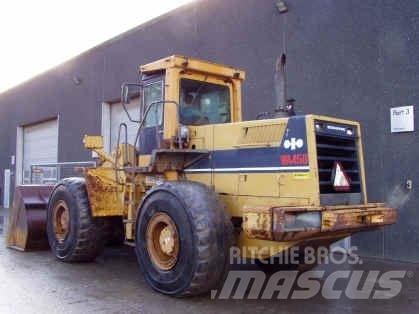 Komatsu WA450-1 Gumikerekes homlokrakodók