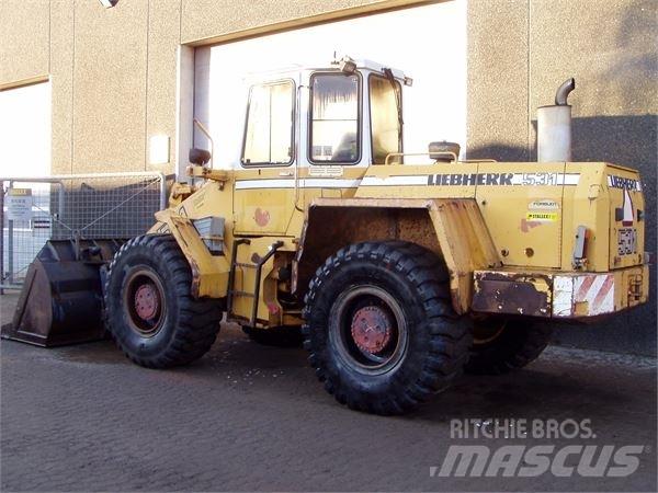 Liebherr 531 Gumikerekes homlokrakodók