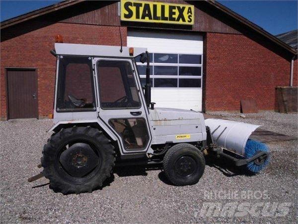 Mitsubishi 280 Traktorok