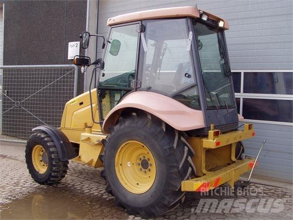 New Holland NH95 Traktorok