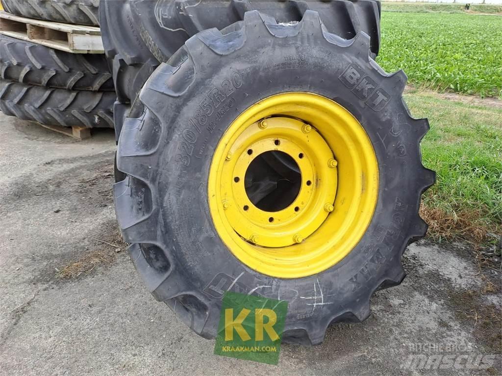BKT 320/85R20 855 Gumiabroncsok, kerekek és felnik