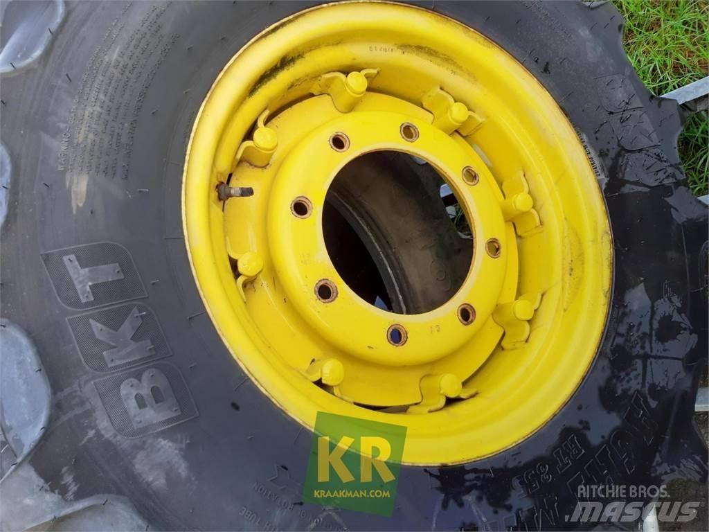 BKT 320/85R20 855 Gumiabroncsok, kerekek és felnik