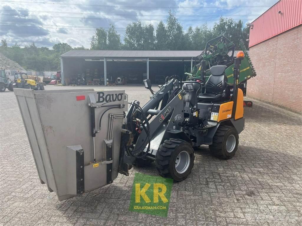 GiANT D332 Homlokrakodók és kotrók