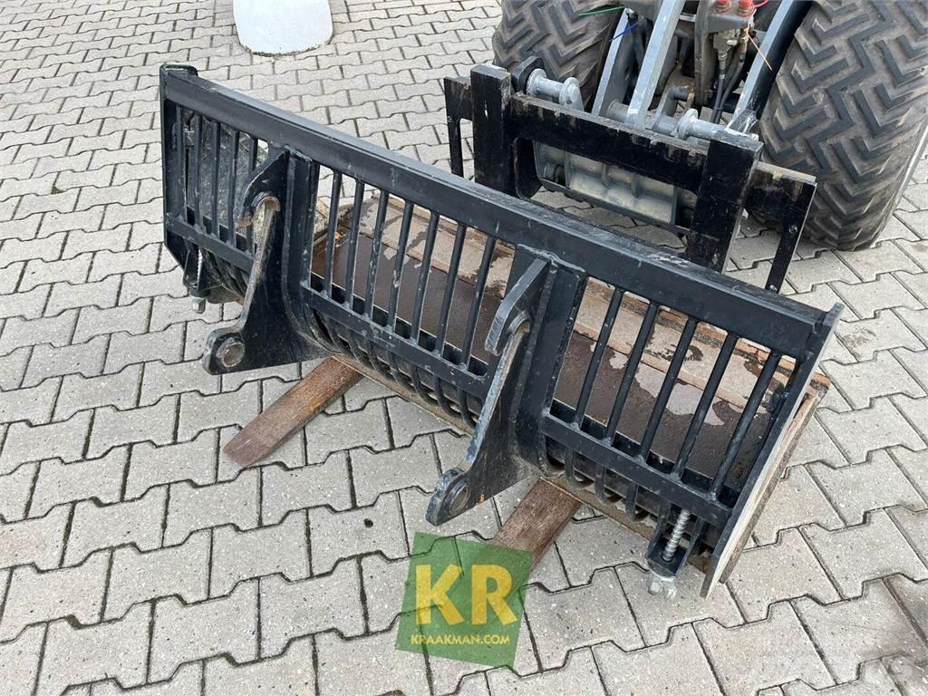 GiANT D332 Homlokrakodók és kotrók
