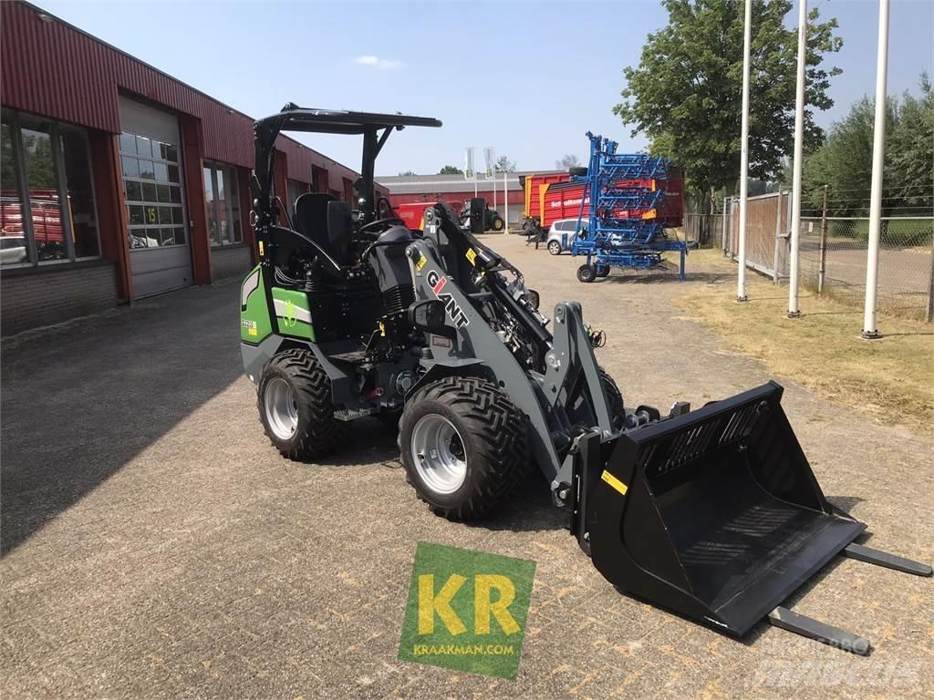 GiANT G2200E Homlokrakodók és kotrók