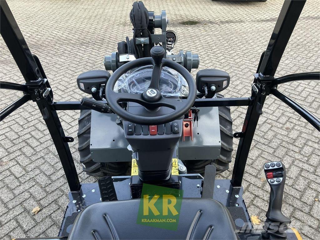 GiANT G2700 HD+ Homlokrakodók és kotrók