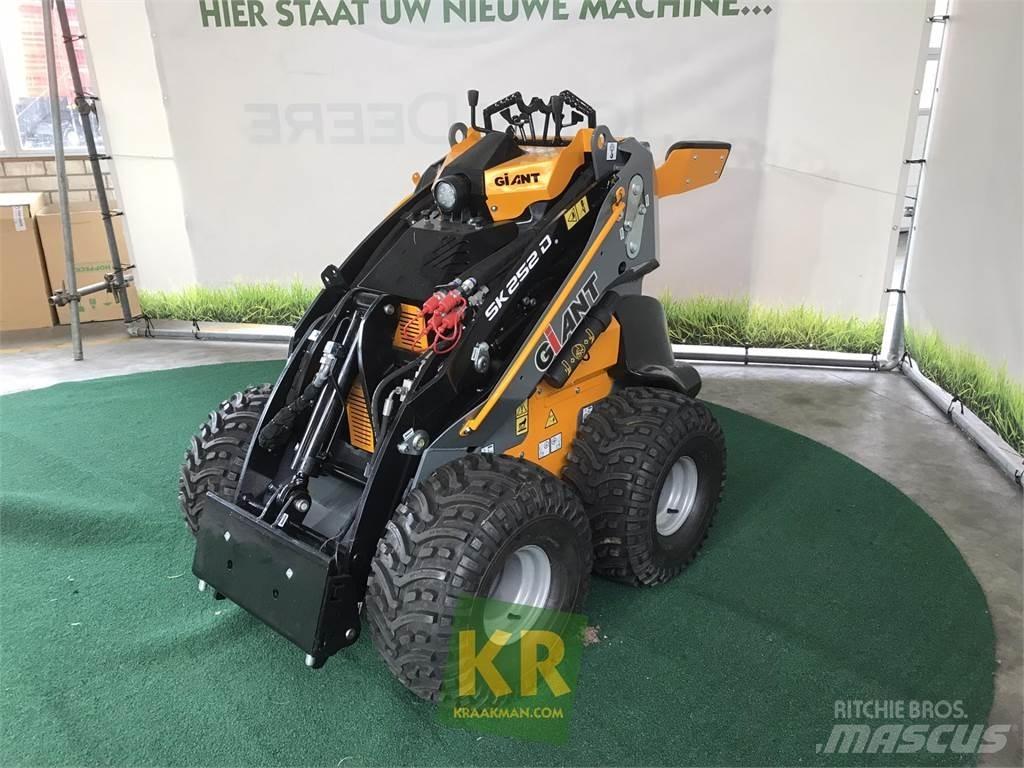 GiANT SK252D Homlokrakodók és kotrók