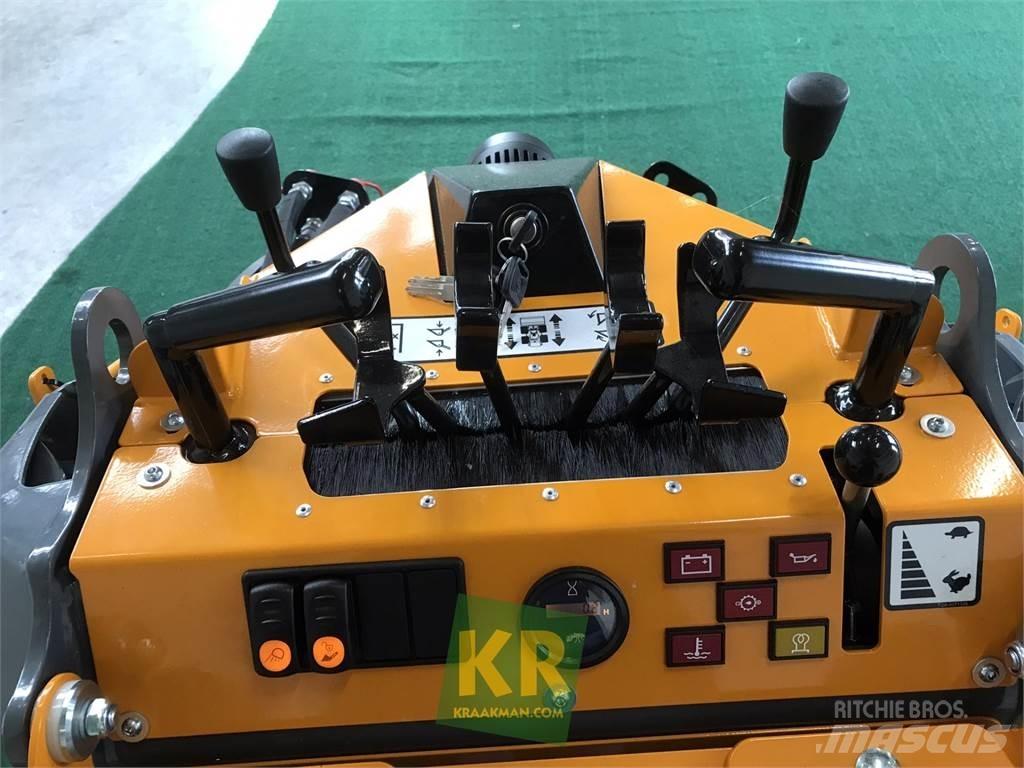 GiANT SK252D Homlokrakodók és kotrók