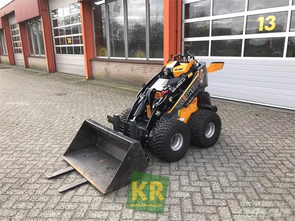 GiANT SK252D Homlokrakodók és kotrók