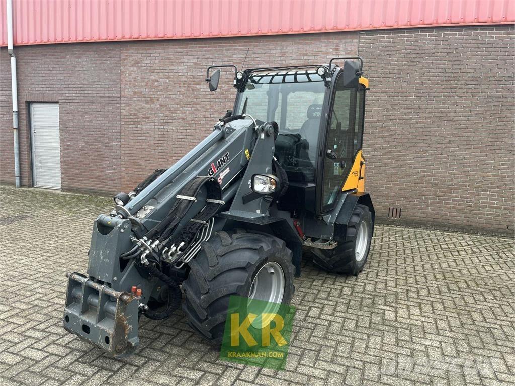 GiANT V5003 Homlokrakodók és kotrók