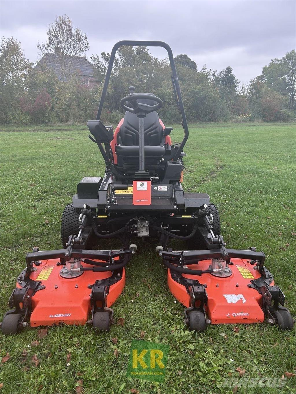 Jacobsen AR331 Három késhengeres fűnyírók