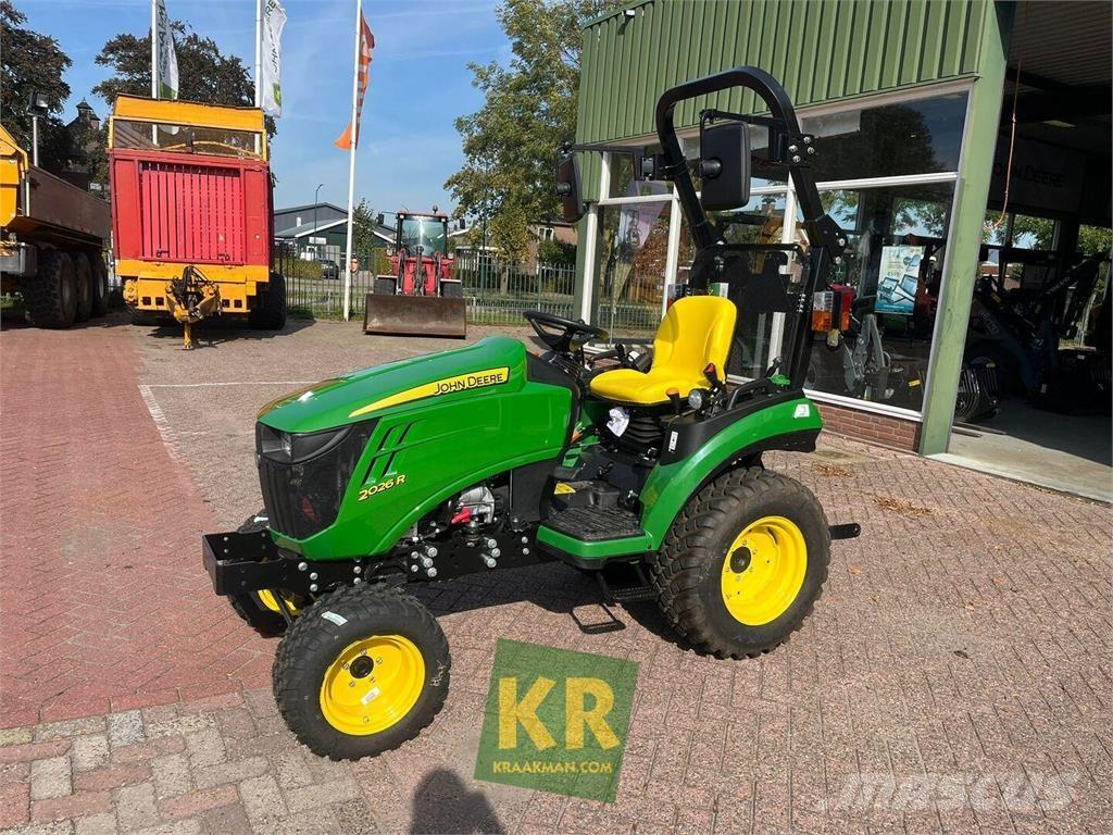 John Deere 2026R Kompakt traktorok
