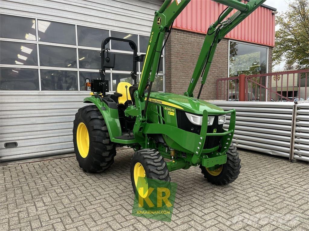 John Deere 4049M Kompakt traktorok