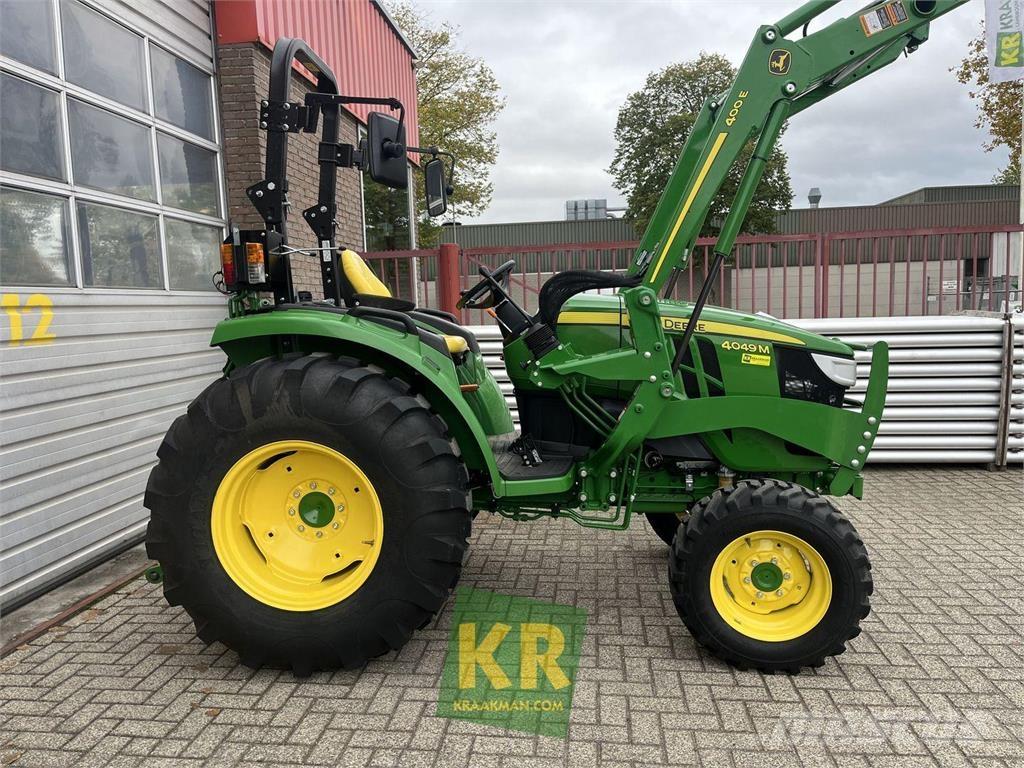 John Deere 4049M Kompakt traktorok