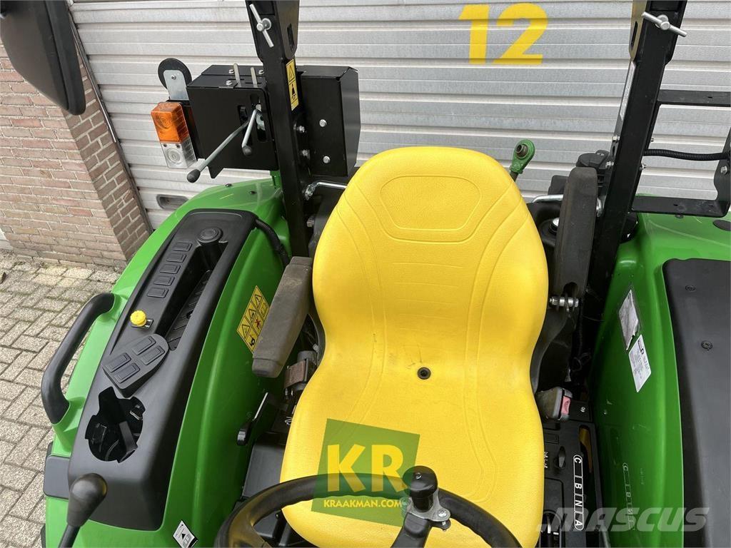 John Deere 4049M Kompakt traktorok