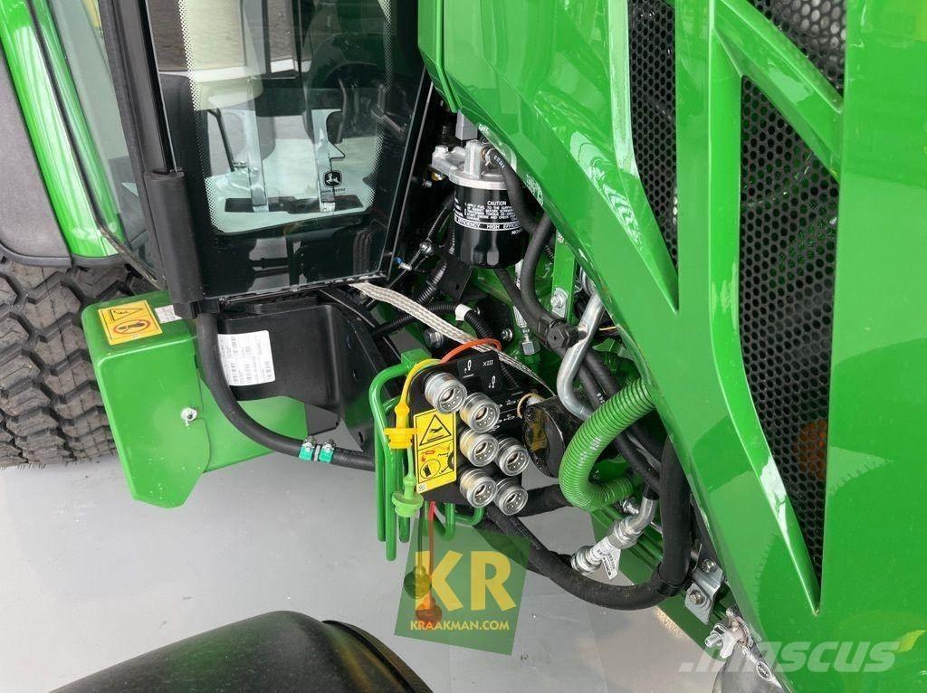 John Deere 4066R Kompakt traktorok