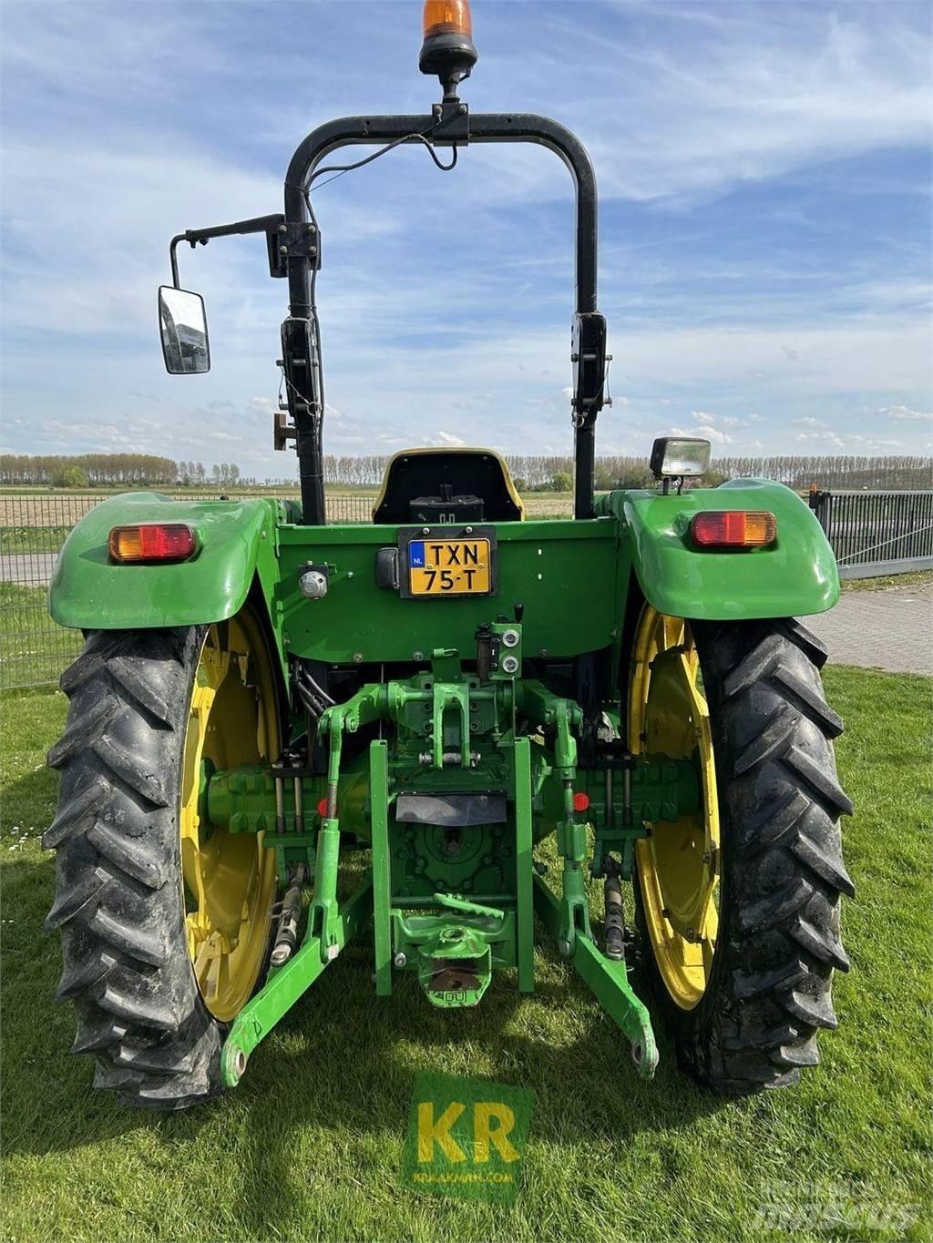 John Deere 5055E Traktorok