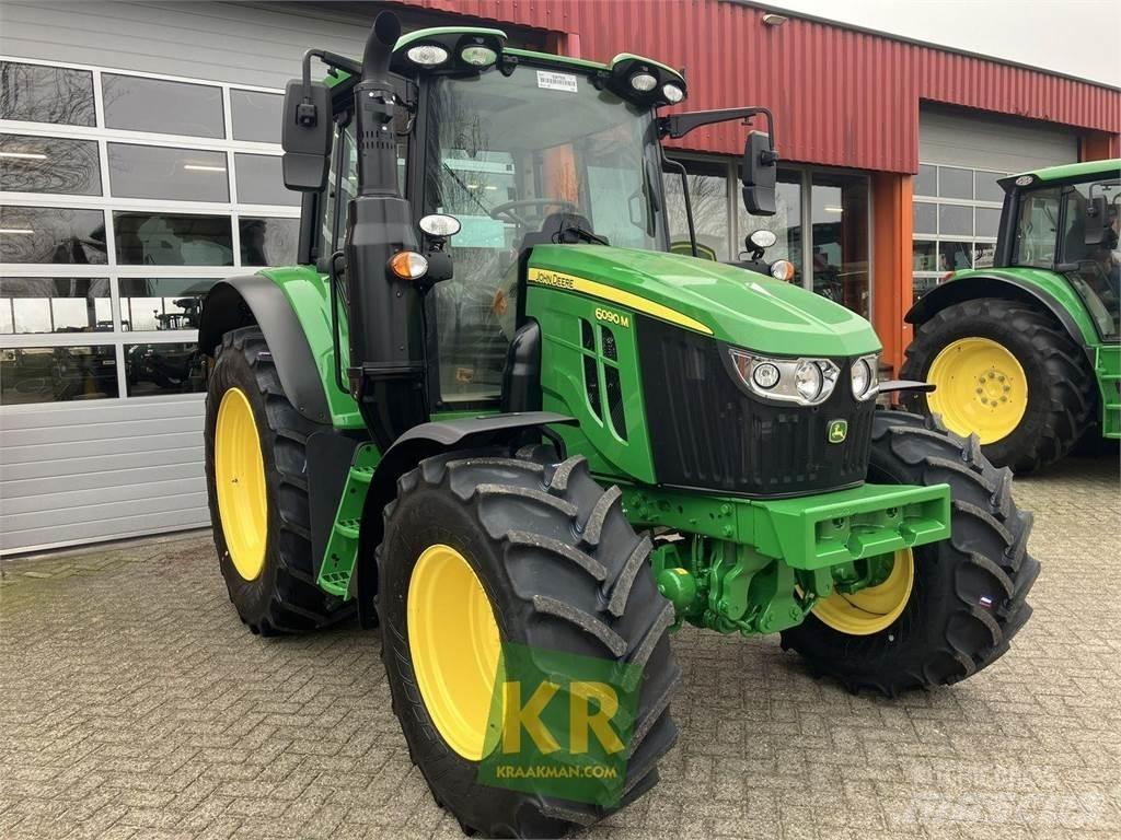 John Deere 6090M Traktorok