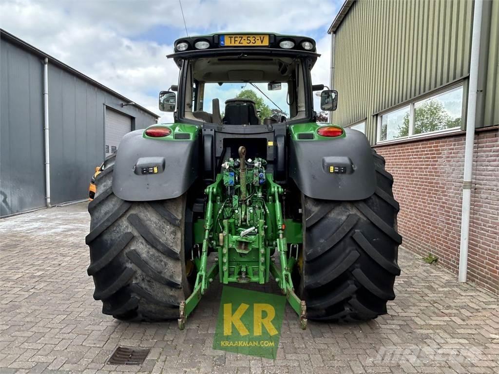 John Deere 6210R Traktorok