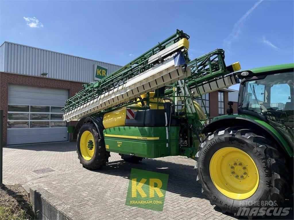 John Deere R944I Önjáró trágyaszórók