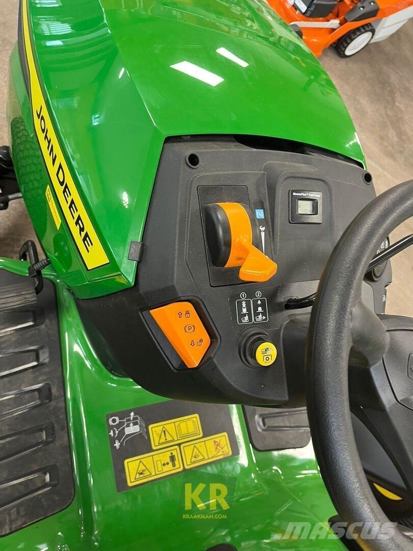 John Deere X127 Ráülős fűnyírók