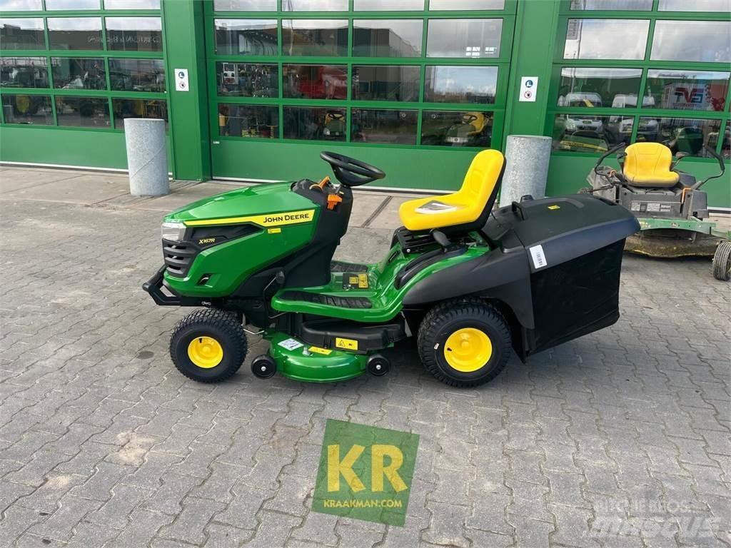 John Deere X167R Ráülős fűnyírók