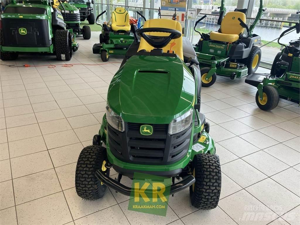 John Deere X167R Ráülős fűnyírók