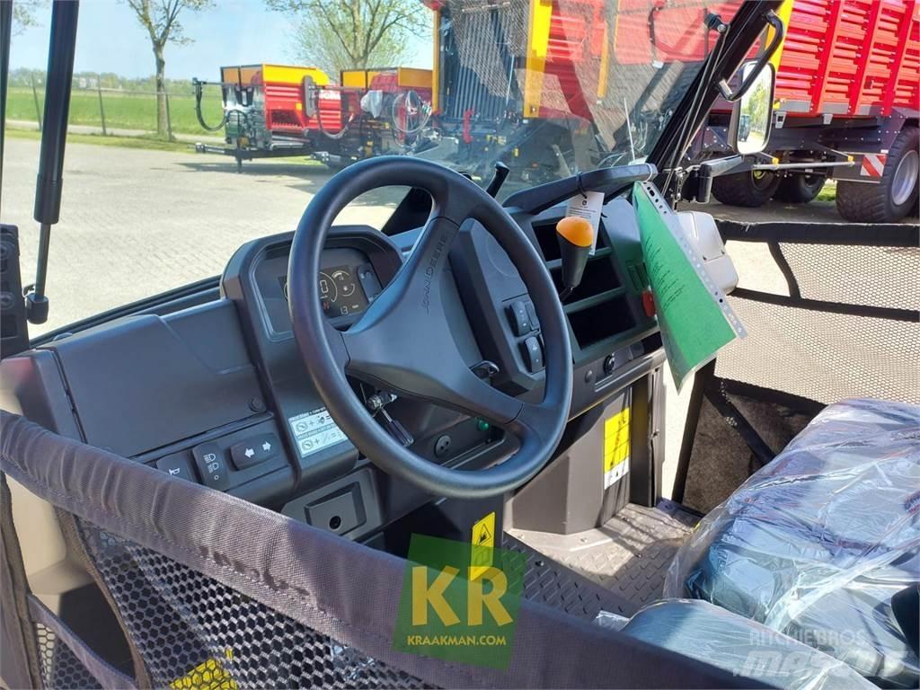 John Deere XUV835M ATV-k